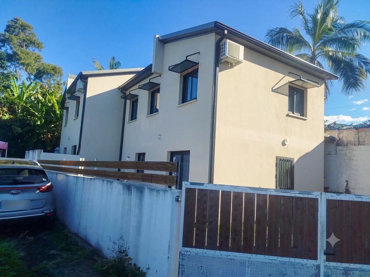 Maison-Villa - La Rivi�re